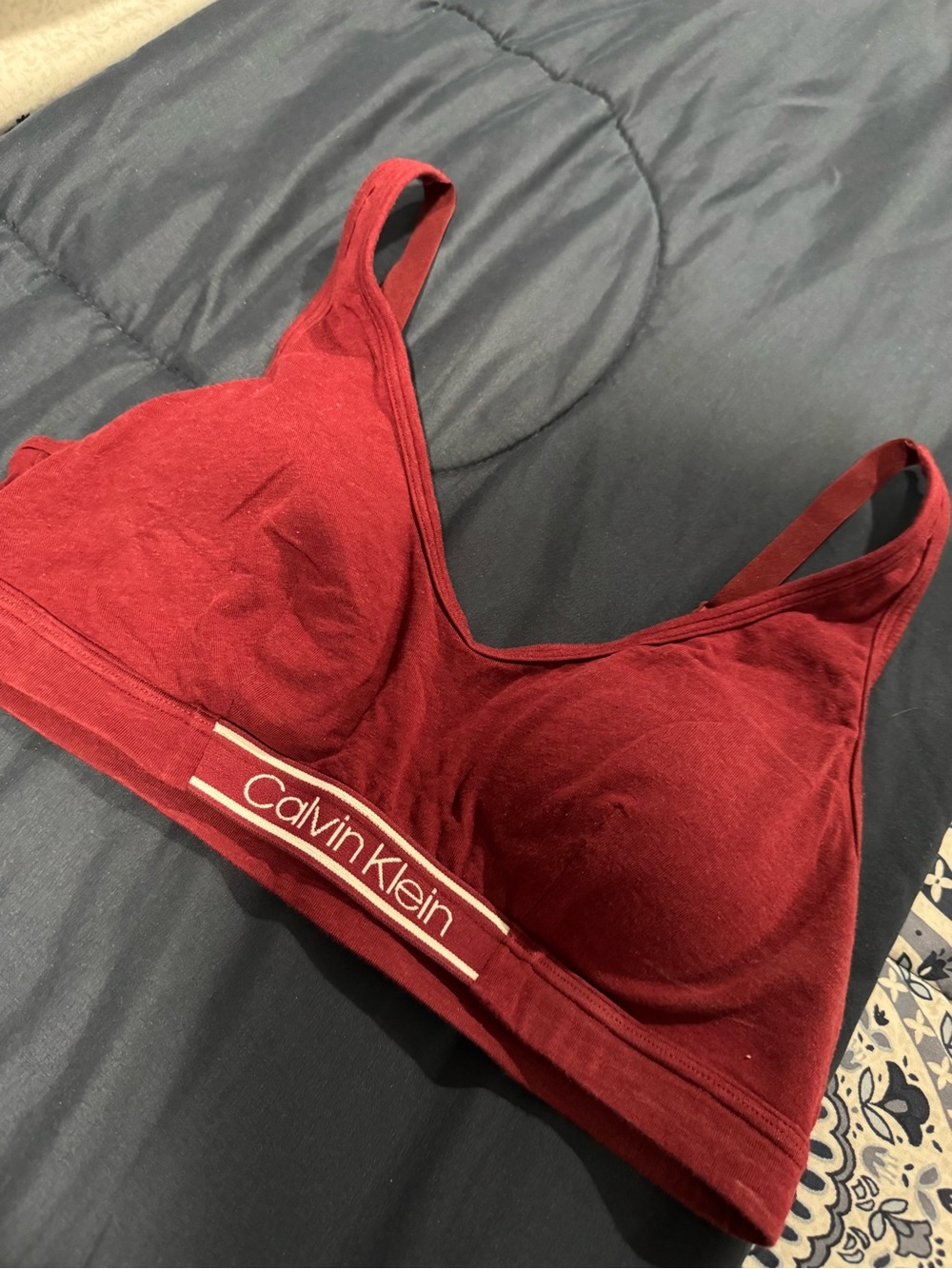 Calvin Klein Burgundy. Bralette. Very soft with padding. Sz L